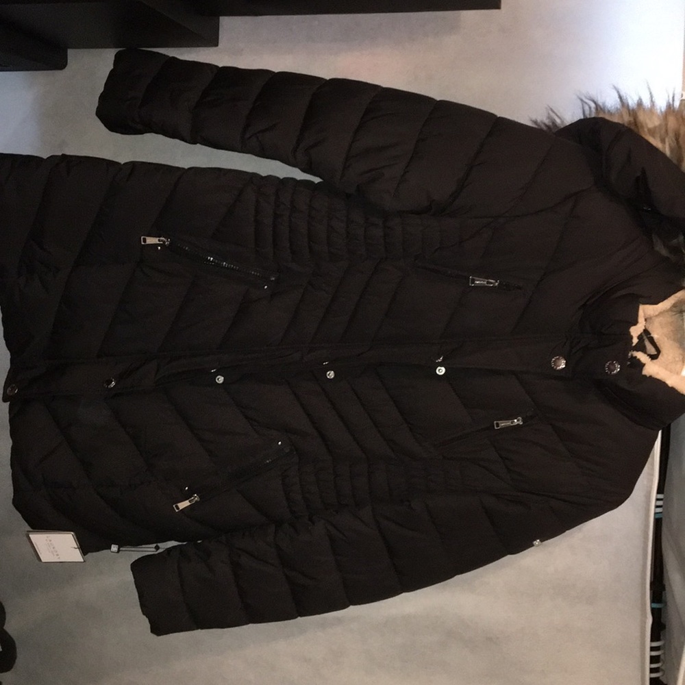 Laundry a little over the knees peek coat